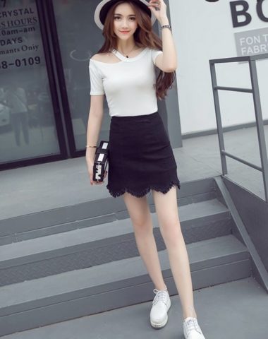 YV032 Set Bộ Áo Thun Hở Vai + Chân Váy Kaki Ngắn
