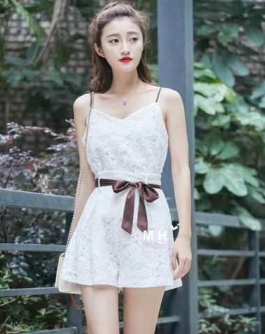 AV31 Set bộ ren áo 2 dây dạo phố