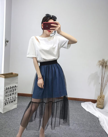 D1814 : Set bộ áo thun hở vai Hàn Quốc + Chân váy denim phối ren