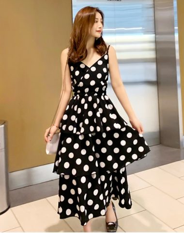 D1925 : Đầm 2 dây chấm bi to xòe tầng