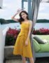 D1927 : Đầm 2 dây xòe viền nút thắt đai eo