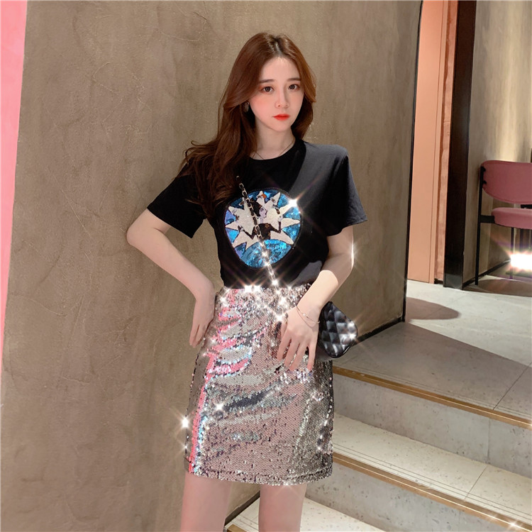 D1997 : Set bộ áo thun + Chân váy chữ A đính sequin