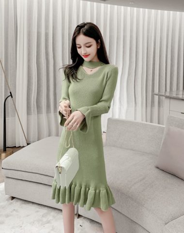 DL202 : Đầm len dệt kim ôm đuôi cá cổ khoét chữ V
