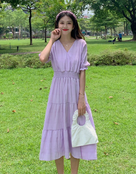 D252 : Đầm voan dập phồng xòe cổ chữ V