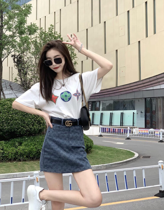 SB225 : Set bộ áo thun + chân váy denim ngắn dạo phố