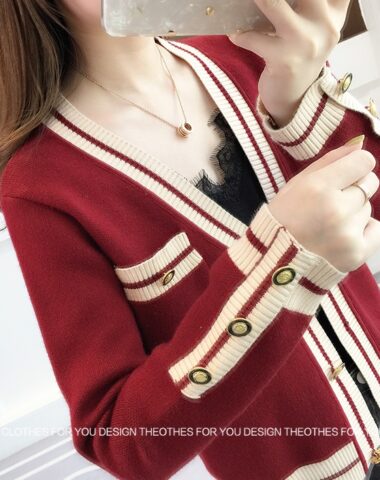 K278 : Áo khoác len dệt kim cardigan viền nút trẻ trung