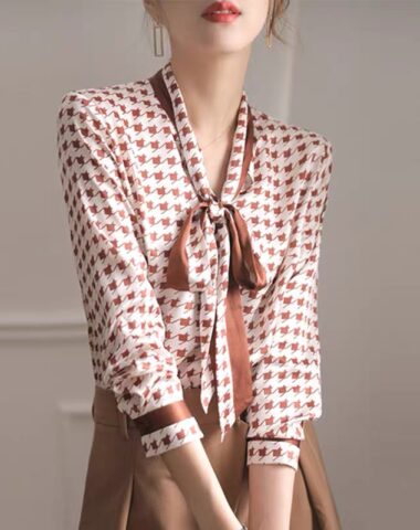 A386 : Áo sơ mi lụa hoa văn HQ cổ thắt nơ