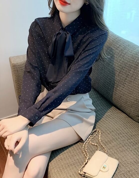A421 : Áo sơ mi HQ chấm bi nhỏ cổ bẻ thắt nơ xinh xắn
