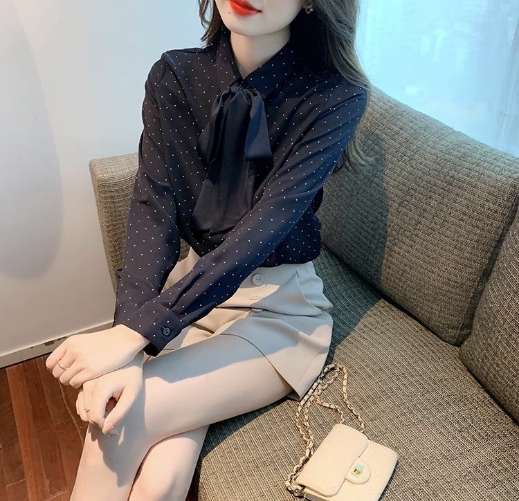 A421 : Áo sơ mi HQ chấm bi nhỏ cổ bẻ thắt nơ xinh xắn
