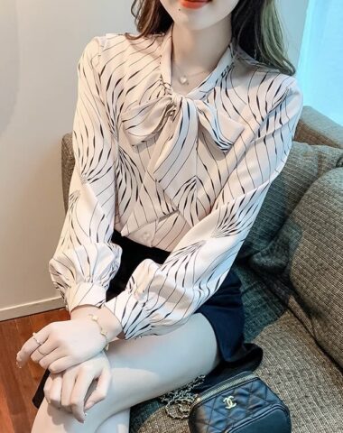 A423 : Áo sơ mi HQ lụa satin sọc vằn cổ thắt nơ dễ thương